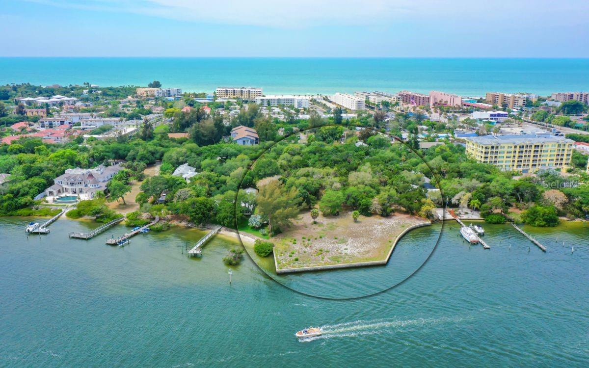 6559 Peacock Rd, Sarasota, FL 34242