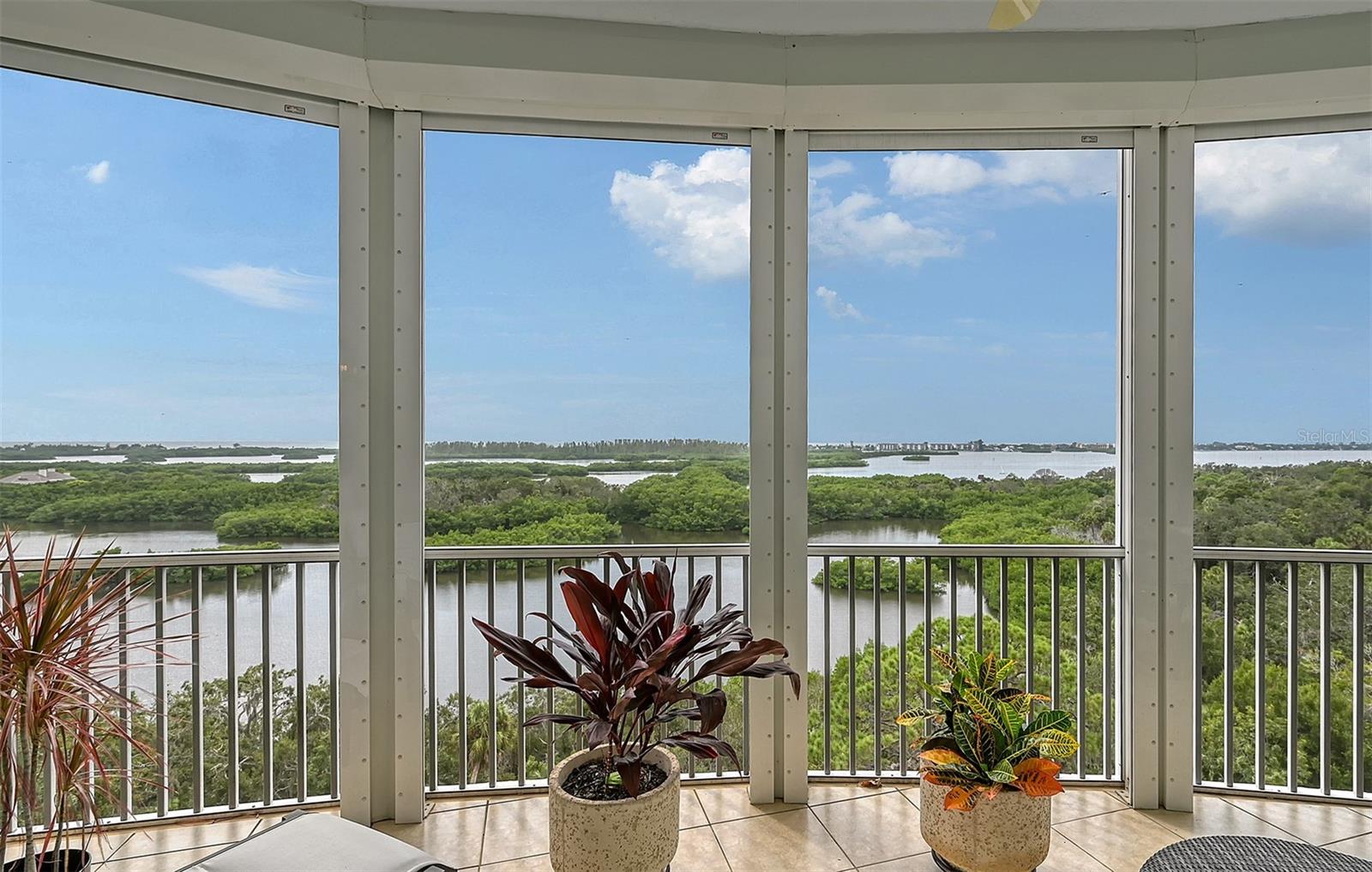 401 N Point Rd #901, Osprey, FL 34229