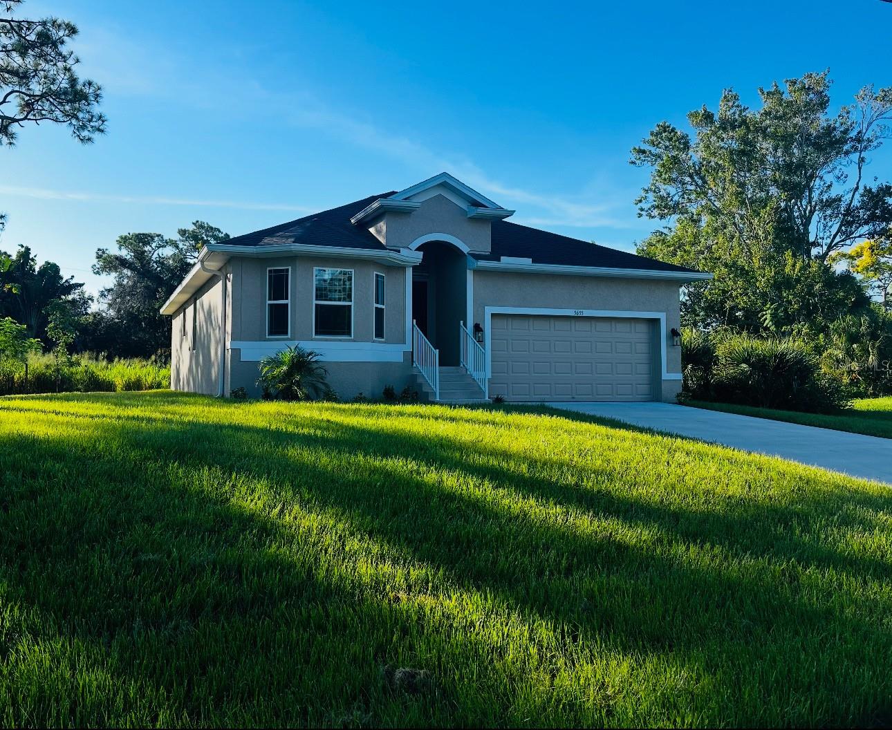 5655 Hale Rd, Venice, FL 34293