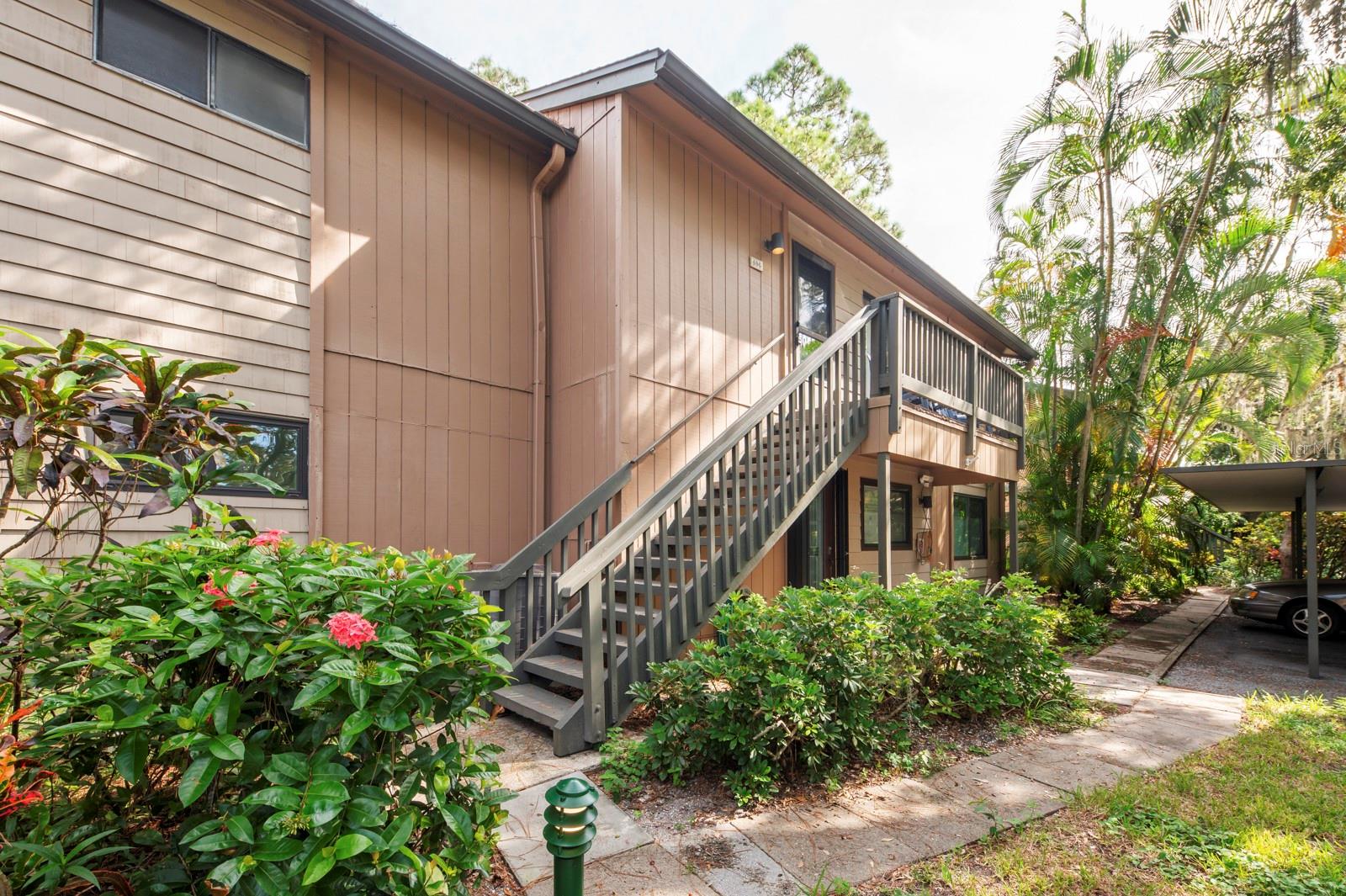 1700 Glenhouse Dr #406, Sarasota, FL 34231