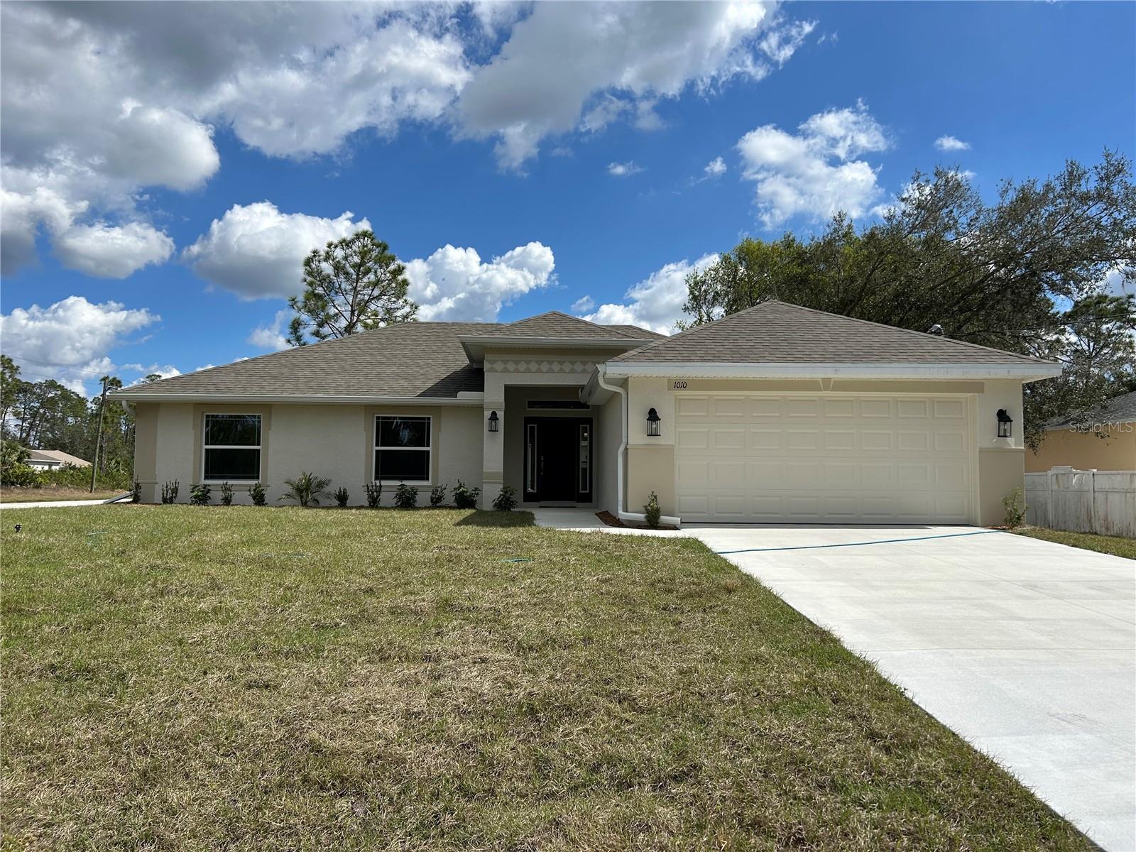 1010 Huntington St, North Port, FL 34288