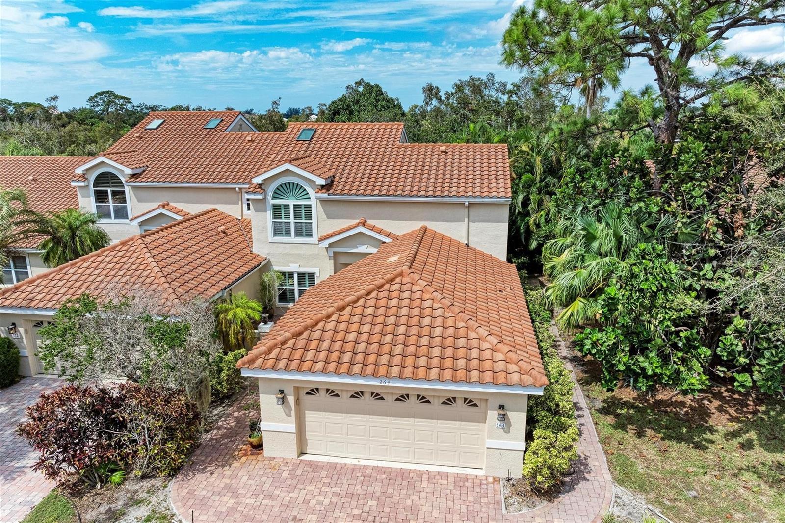 264 Woods Point Rd, Osprey, FL 34229