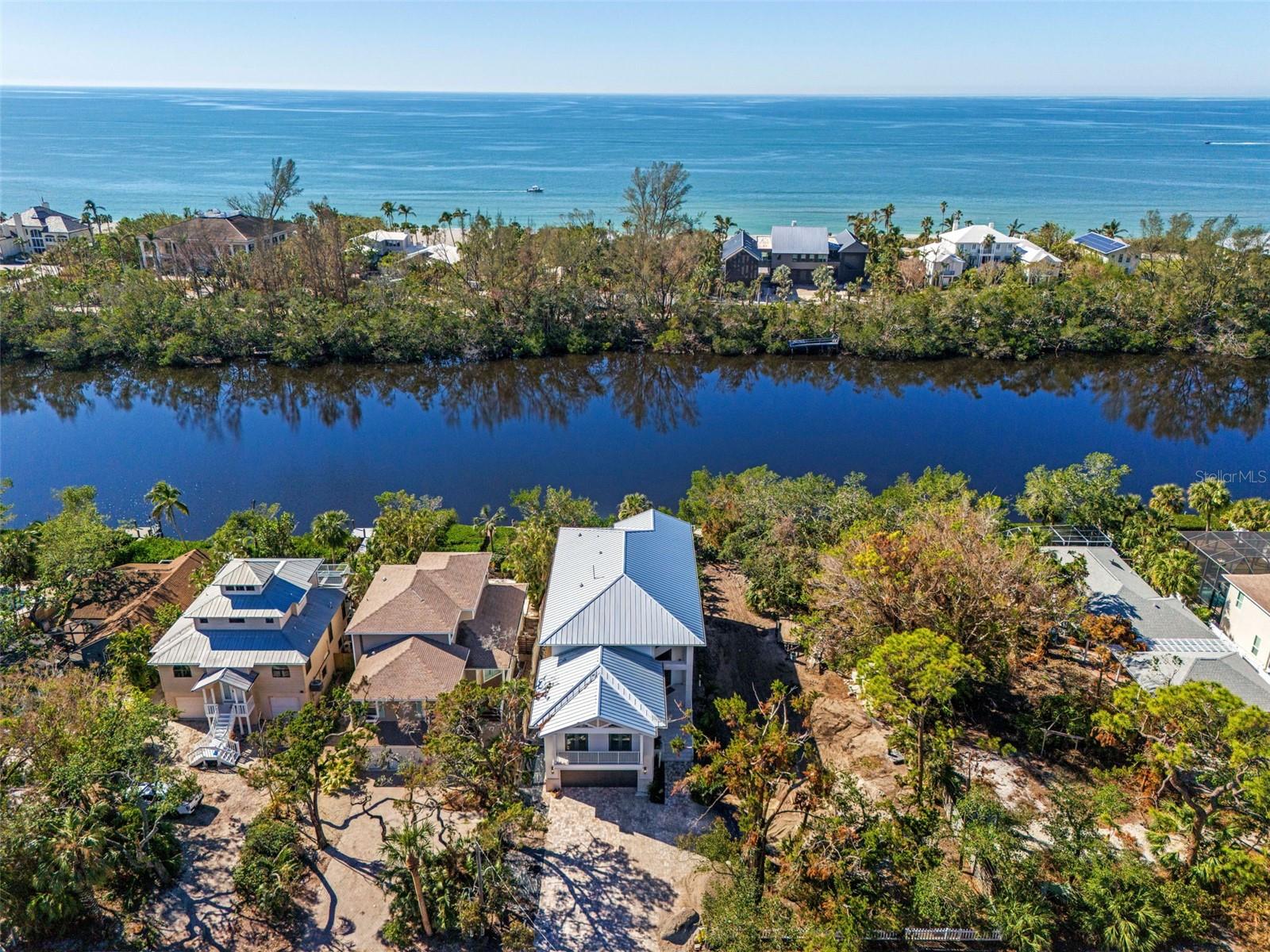 8030 Midnight Pass Rd, Sarasota, FL 34242