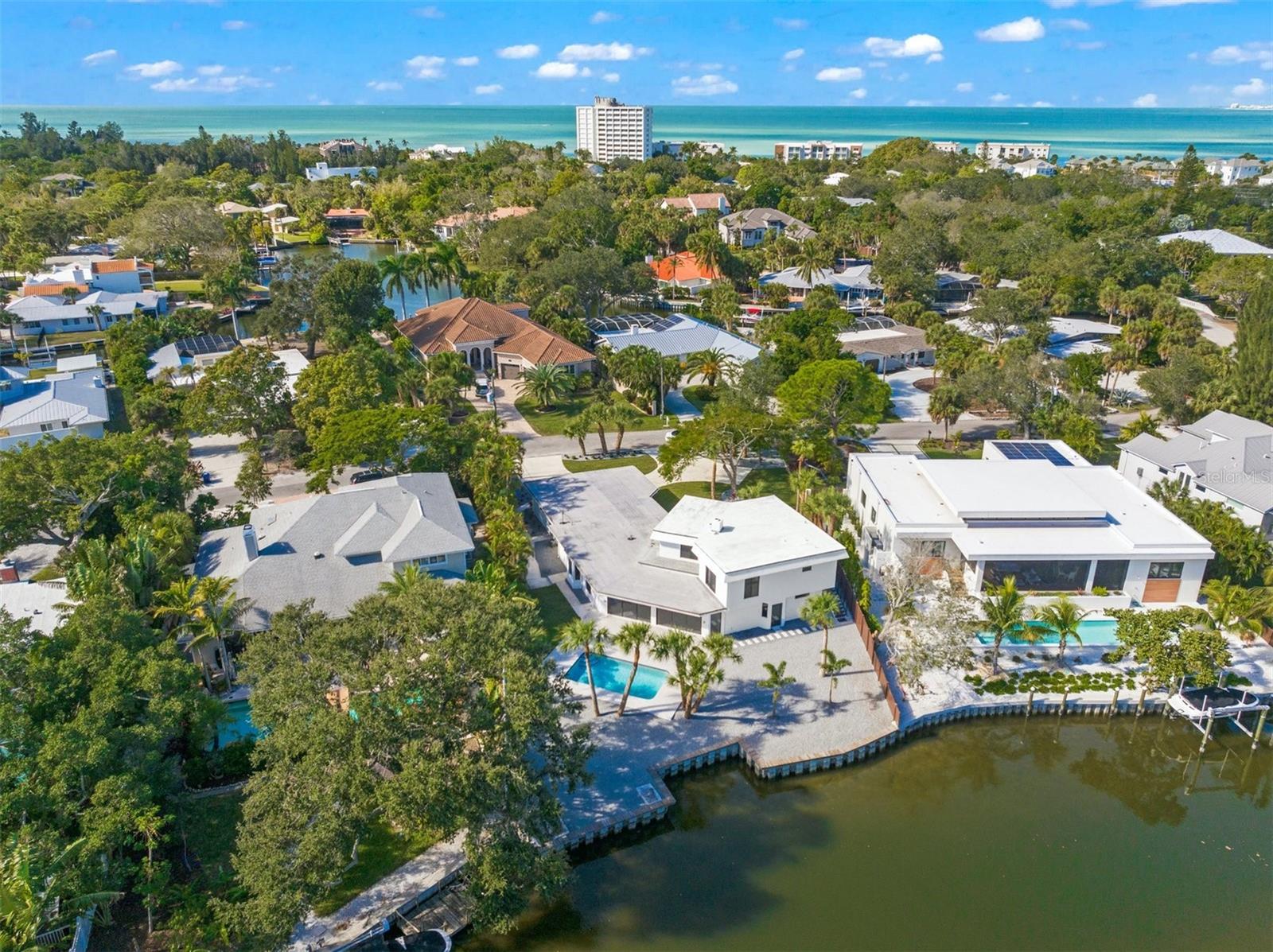 4915 Primrose Path, Sarasota, FL 34242