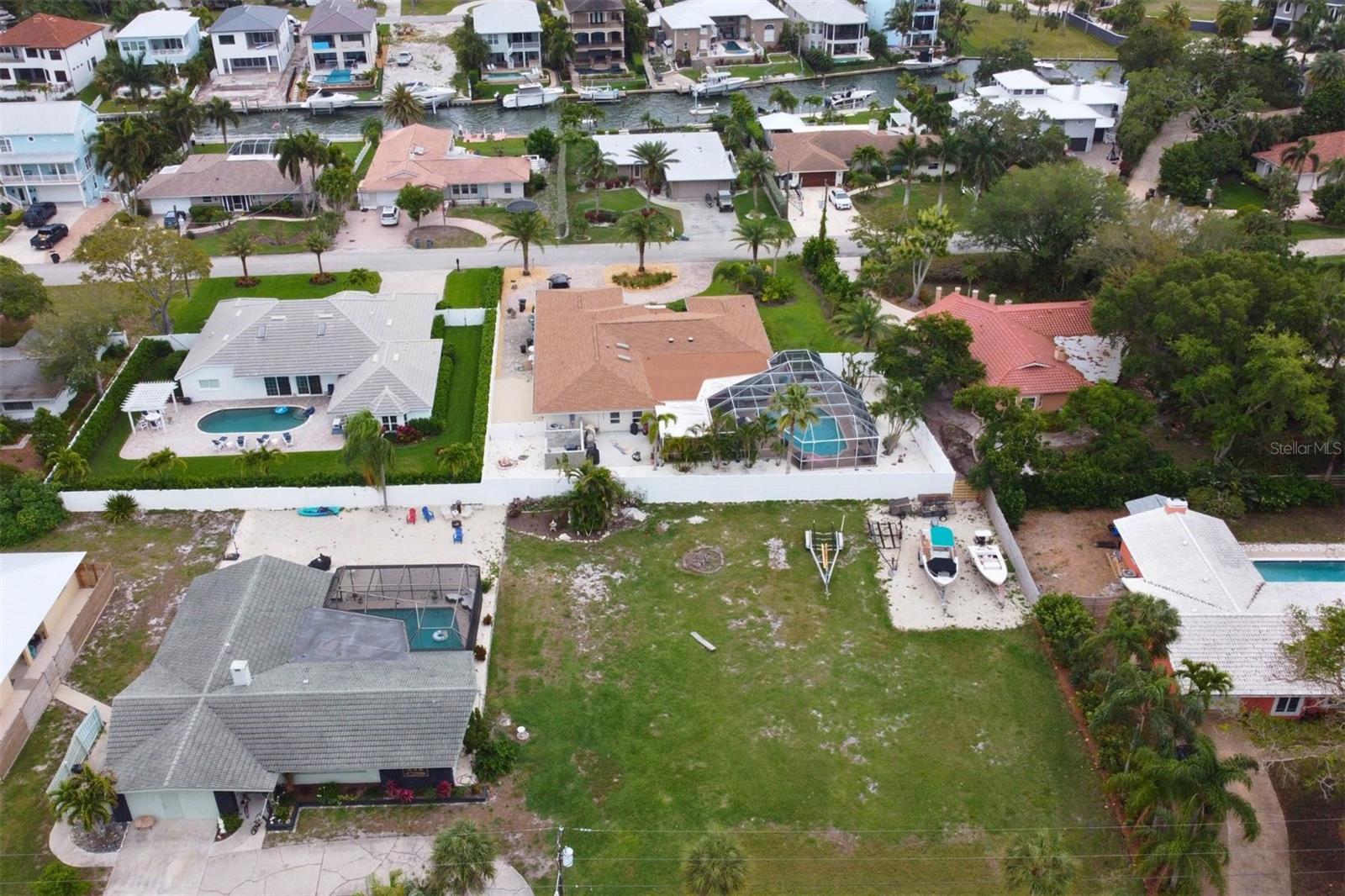 Southpointe Dr, Sarasota, FL 34231