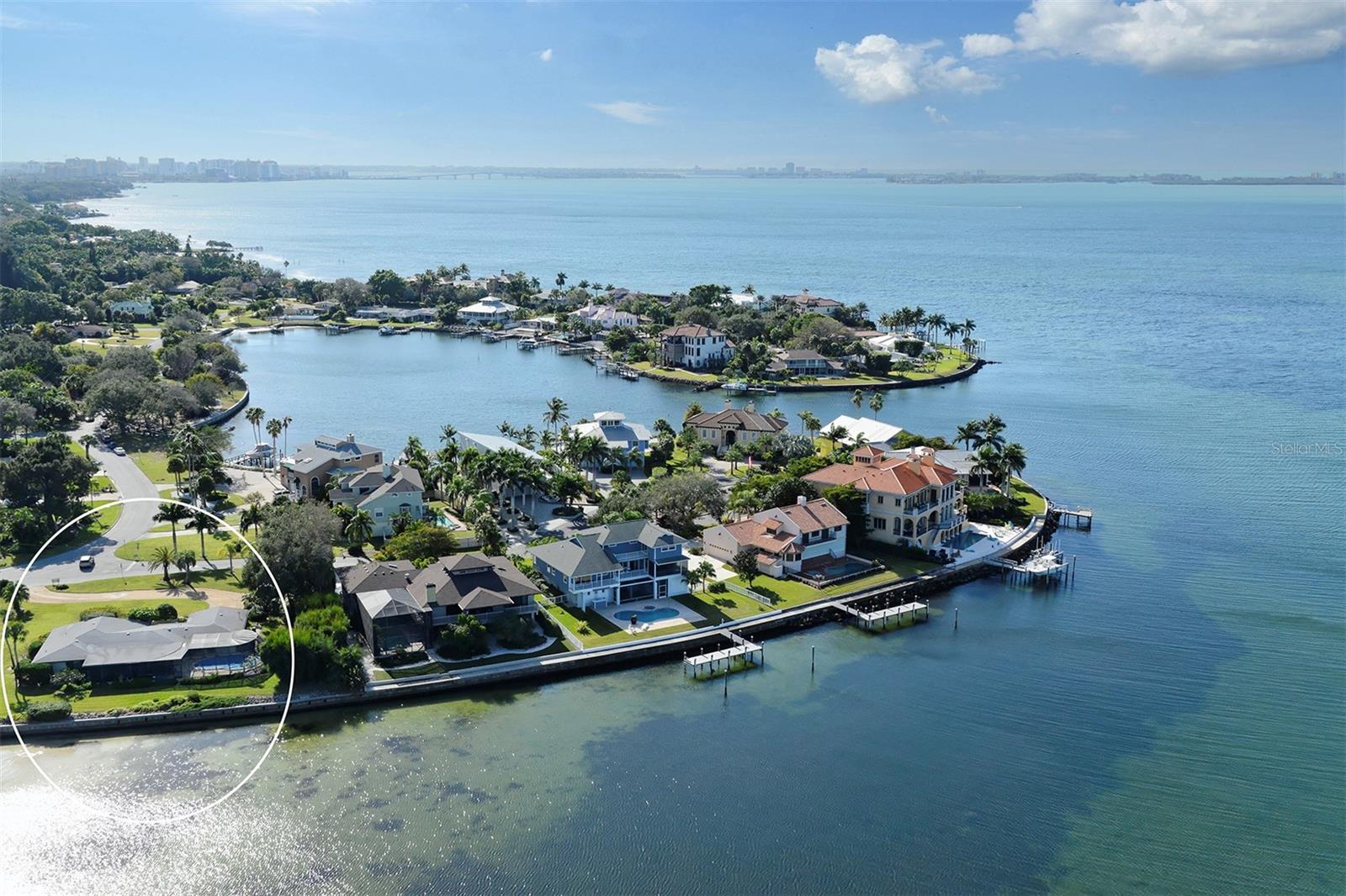 333 N Shore Dr, Sarasota, FL 34234