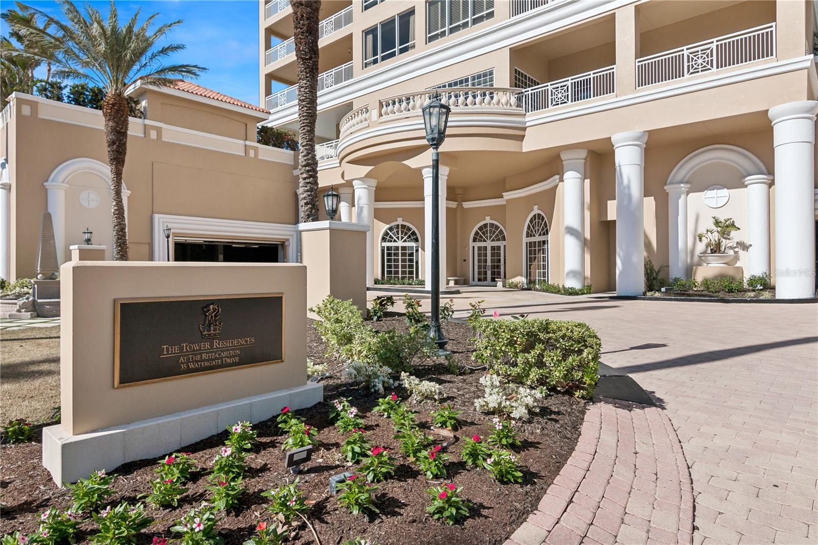 35 Watergate Dr #801, Sarasota, FL 34236
