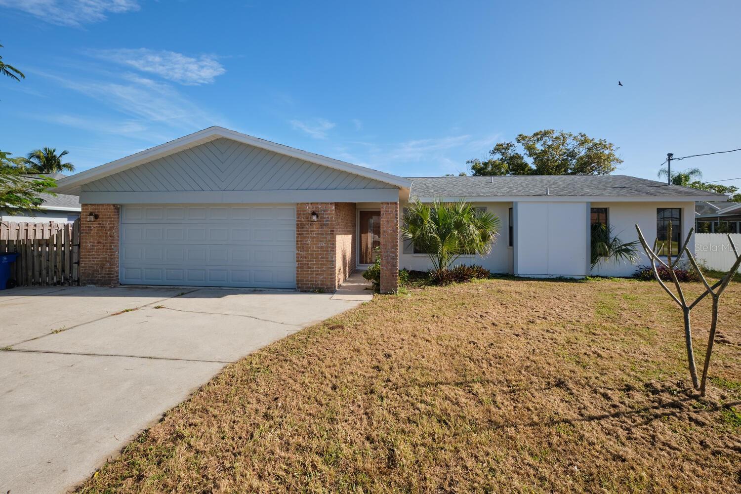 1374 Harbor View Dr, North Fort Myers, FL 33917