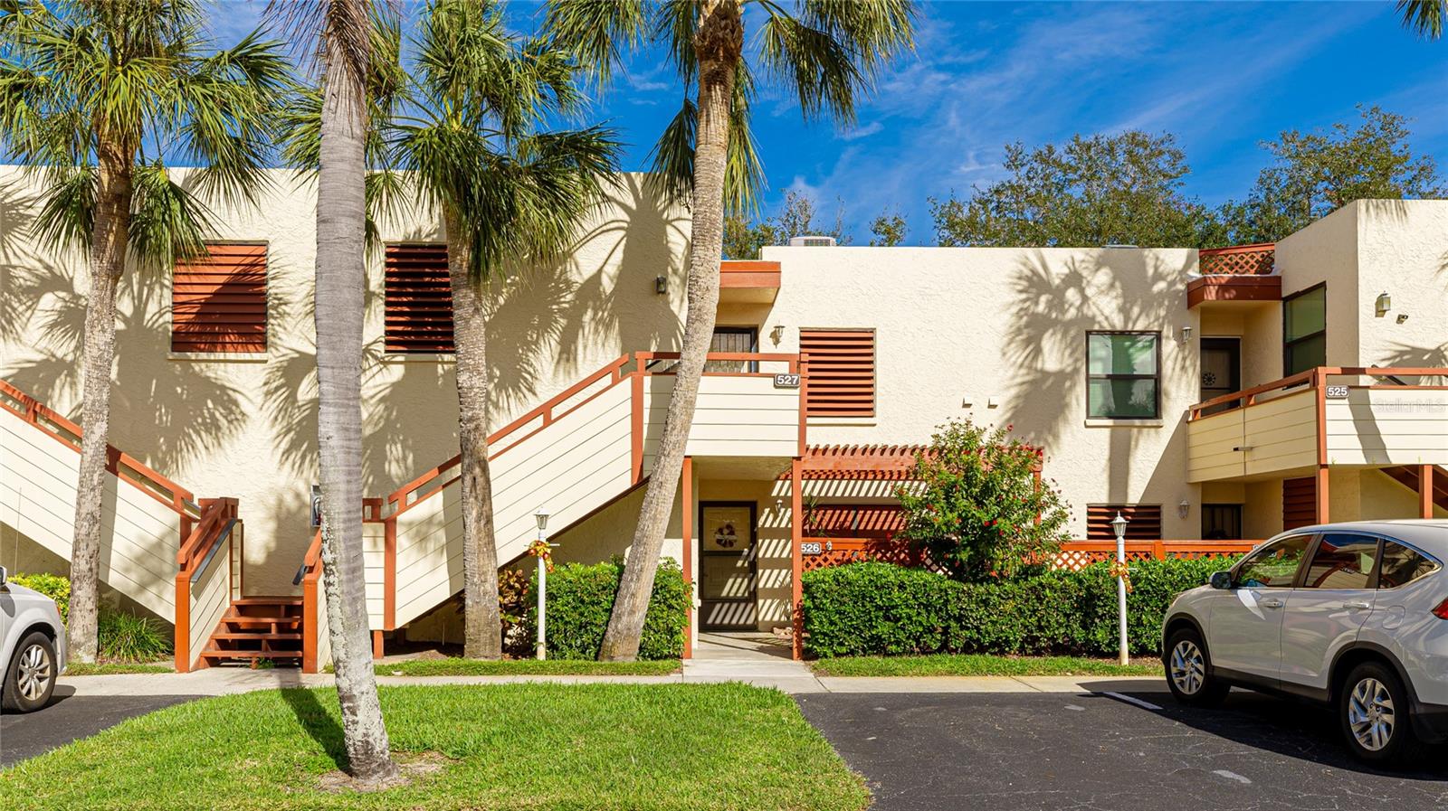 527 Spring Lakes Blvd, Bradenton, FL 34210