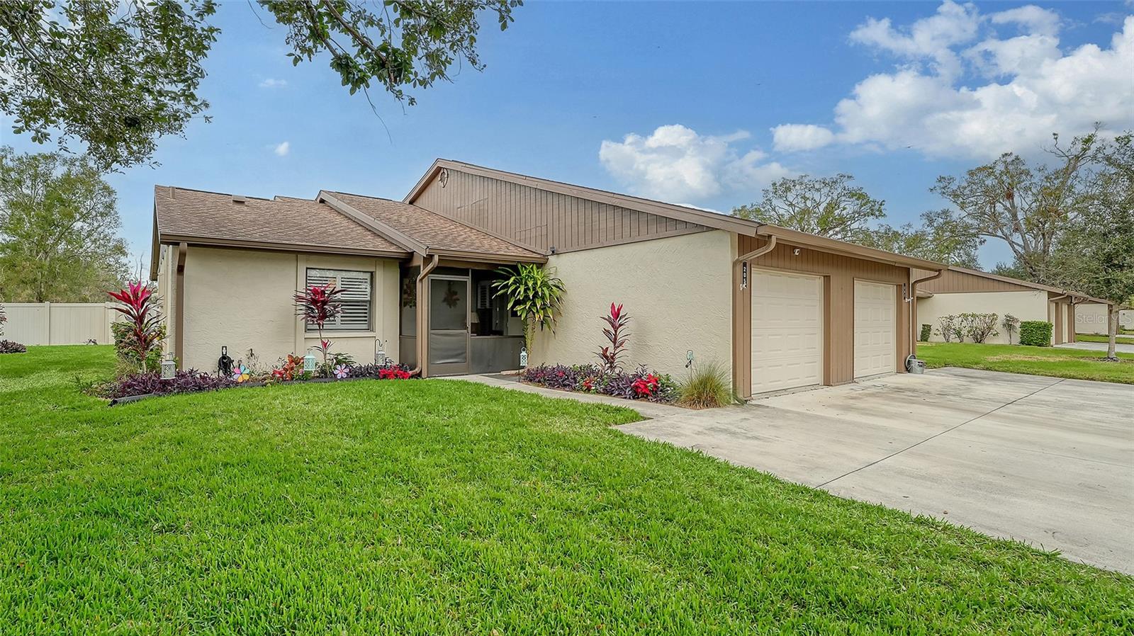 205 Oak Hill Dr #7, Sarasota, FL 34232