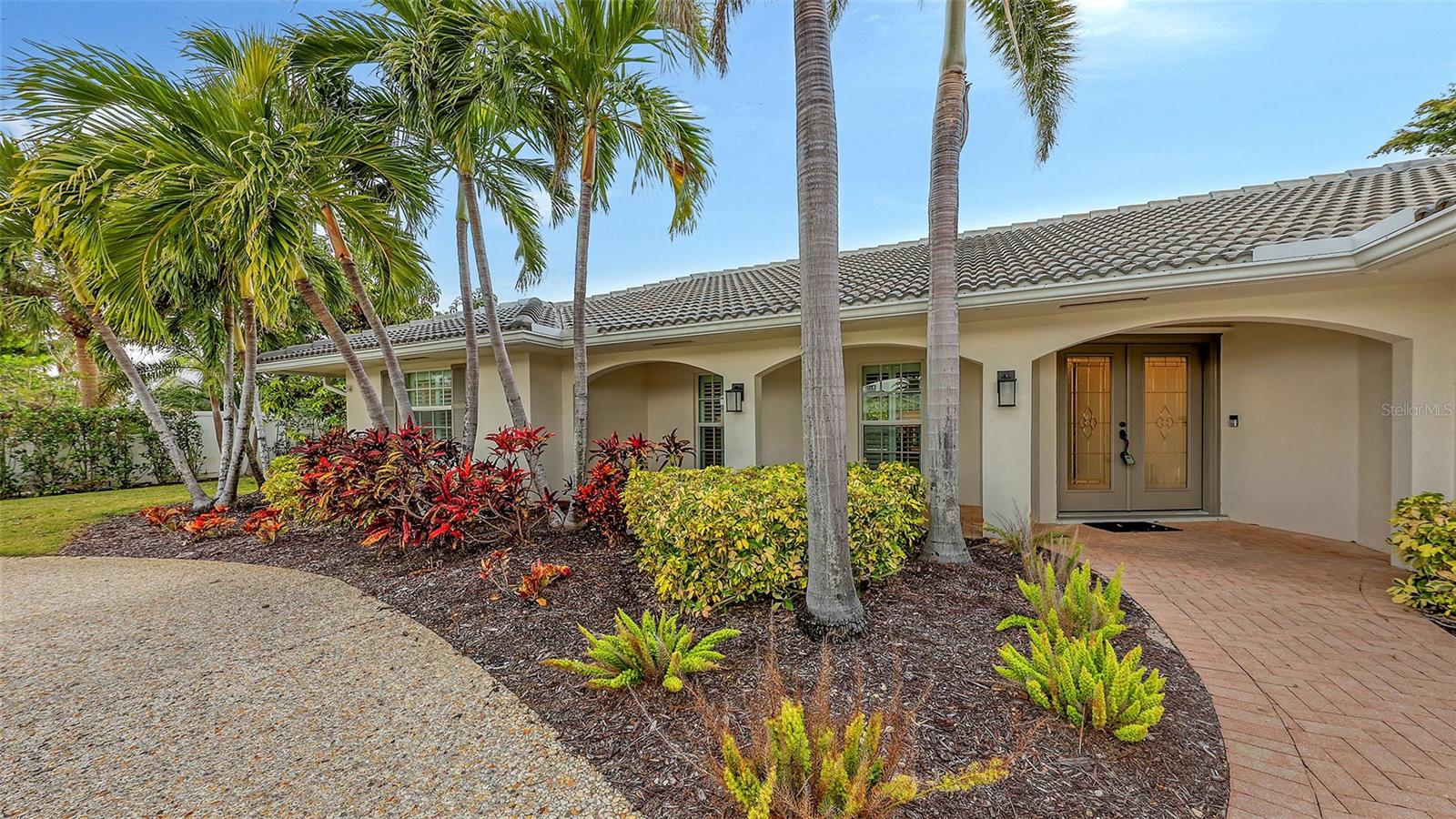 605 Wild Turkey Ln, Sarasota, FL 34236