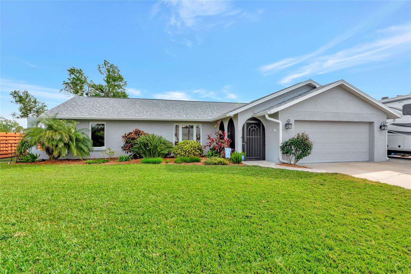 2154 Lakewood Dr, Nokomis, FL 34275