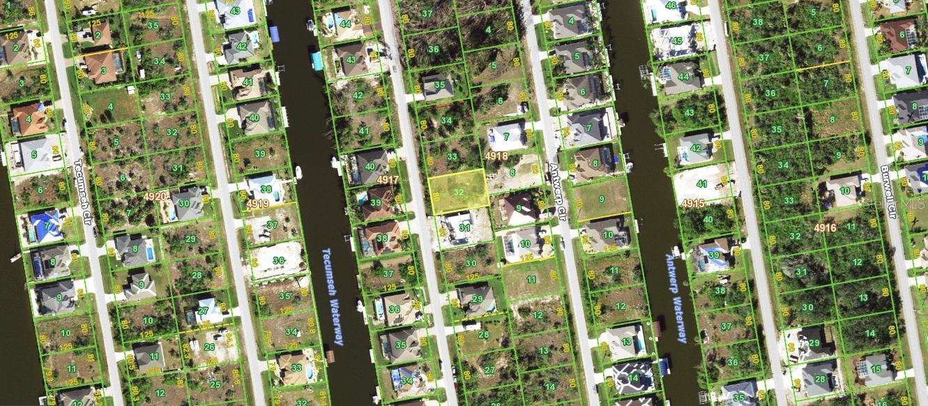 8113 Antwerp Cir, Port Charlotte, FL 33981