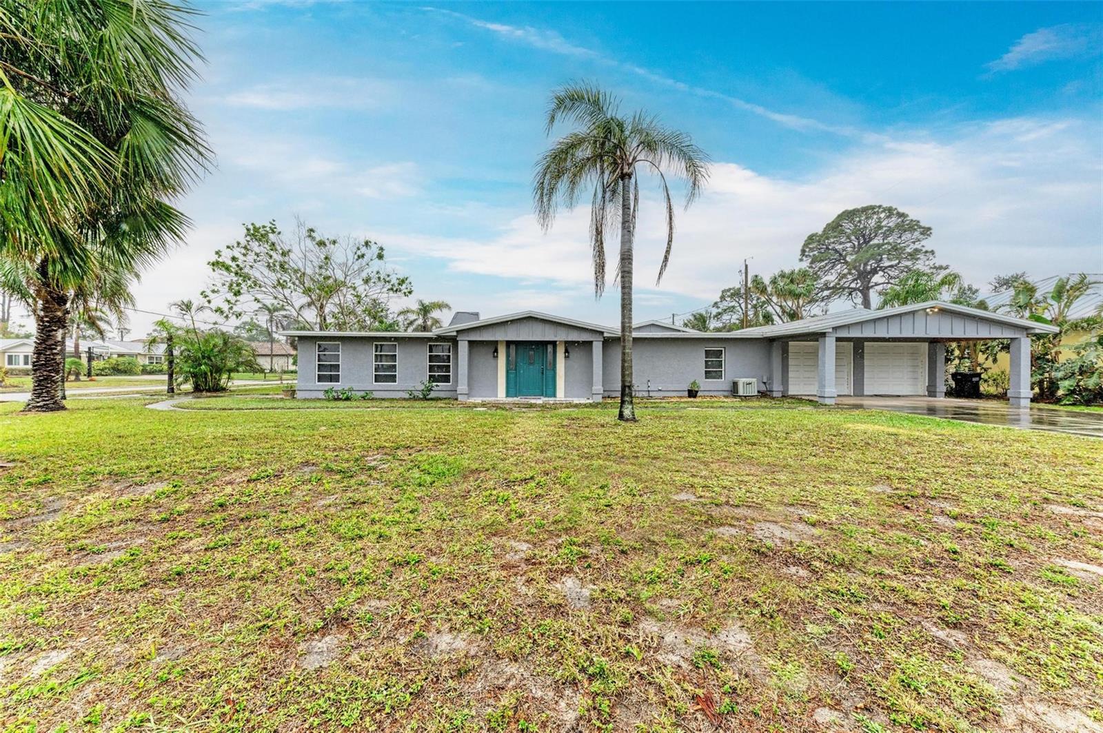 800 Riviera St, Venice, FL 34285