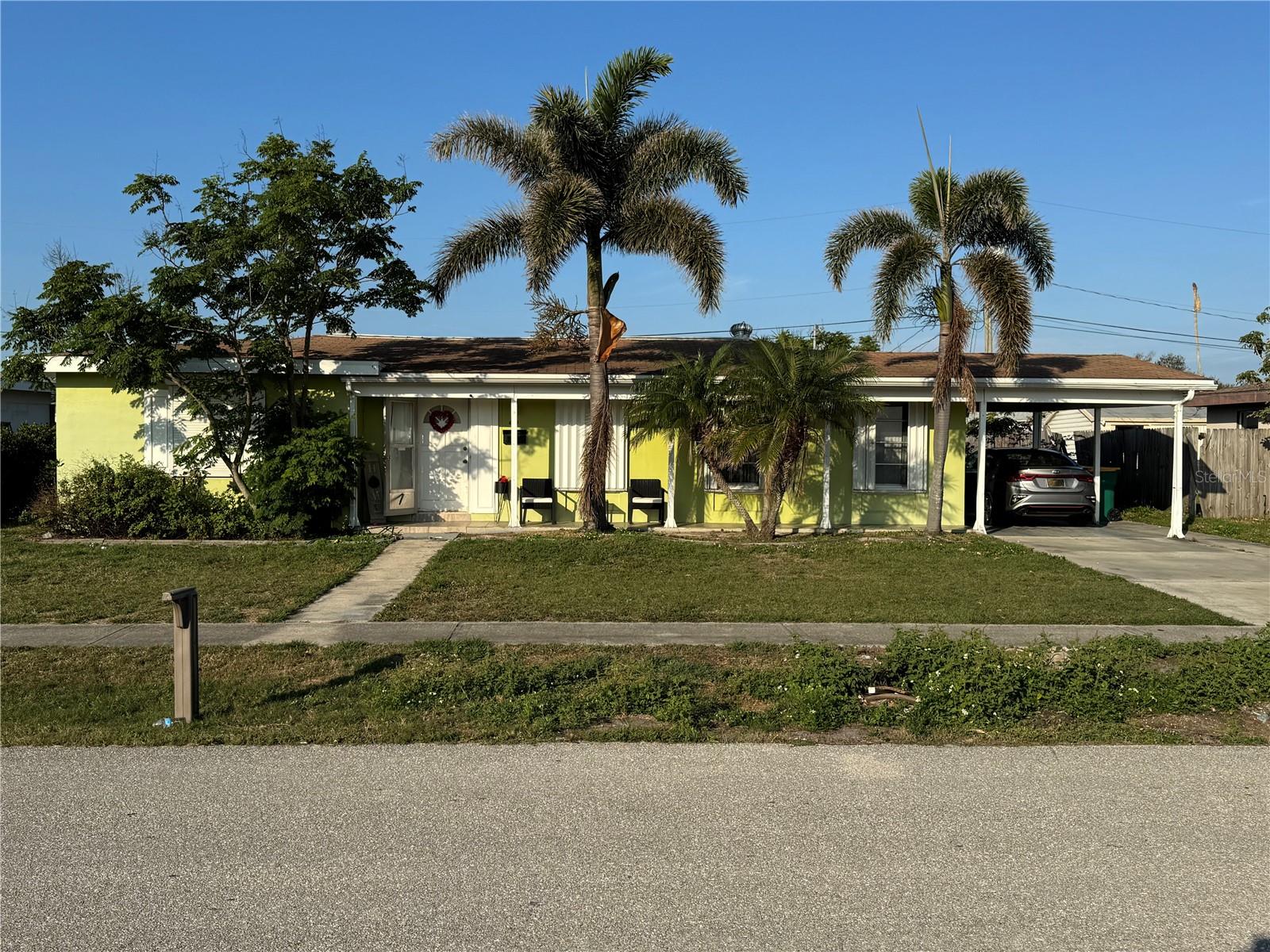 640 Dalton Blvd, Port Charlotte, FL 33952