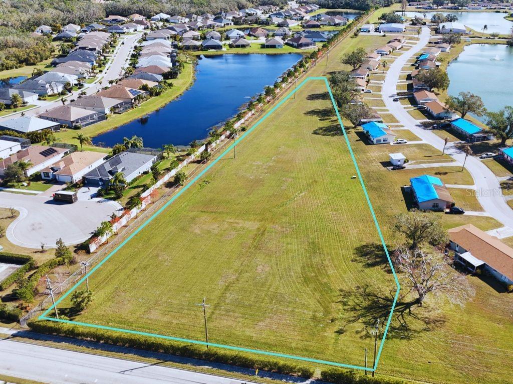 Aurora Blvd, Bradenton, FL 34212