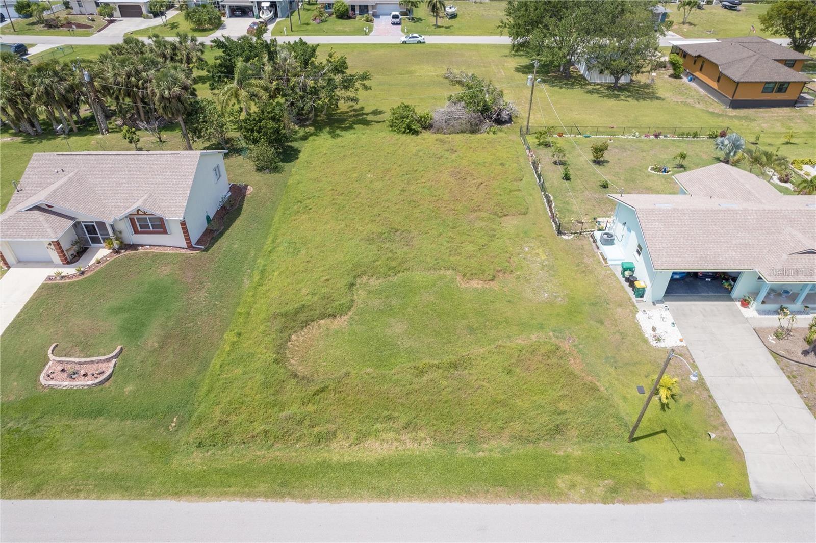 2715 Wisteria Pl, Punta Gorda, FL 33950