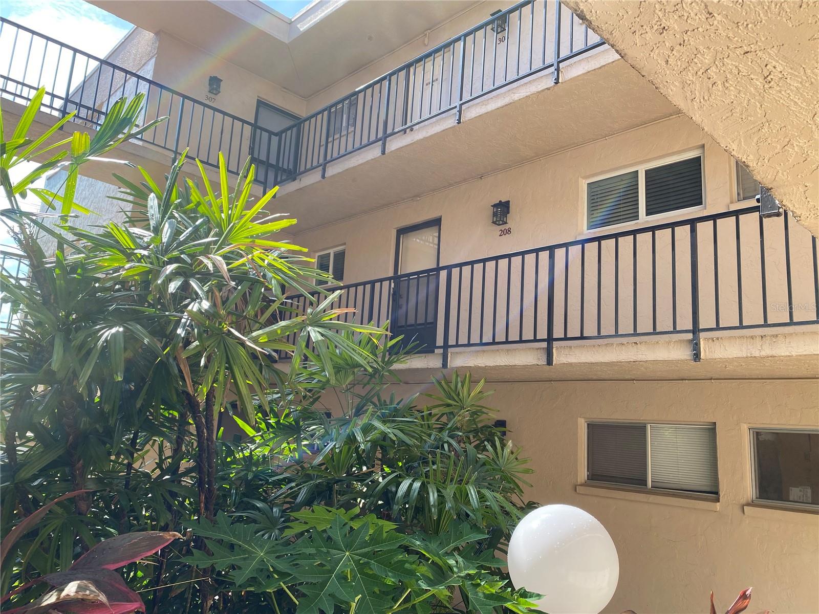 2763 Woodgate Ln #208, Sarasota, FL 34231