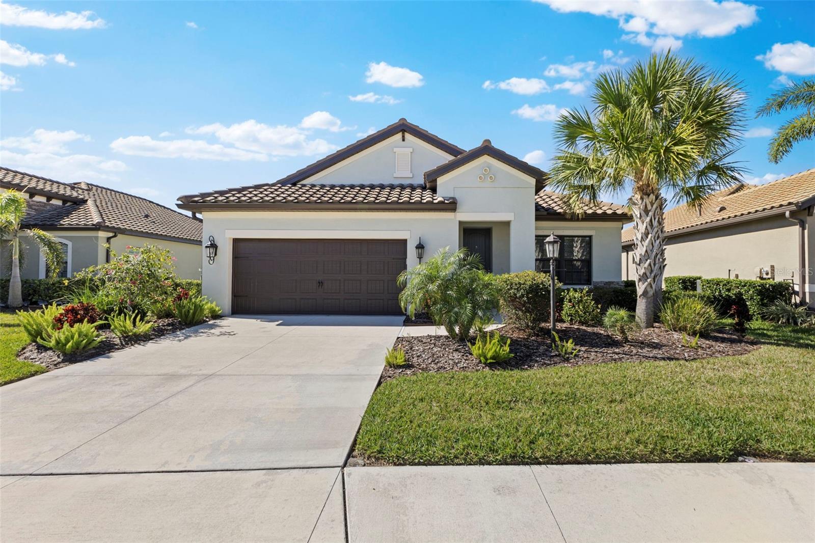 220 Cassano Dr, Nokomis, FL 34275