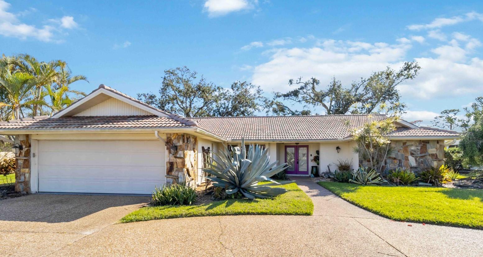 3876 Torrey Pines Blvd, Sarasota, FL 34238