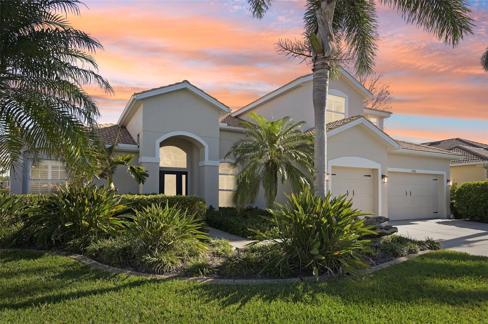 1655 Pinyon Pine Dr, Sarasota, FL 34240