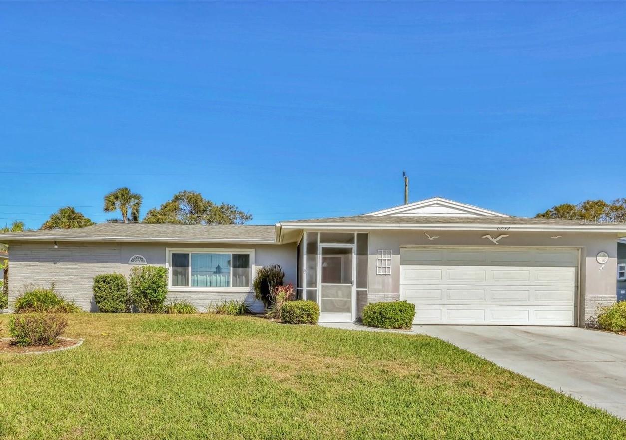 6732 Keystone Dr, Sarasota, FL 34231