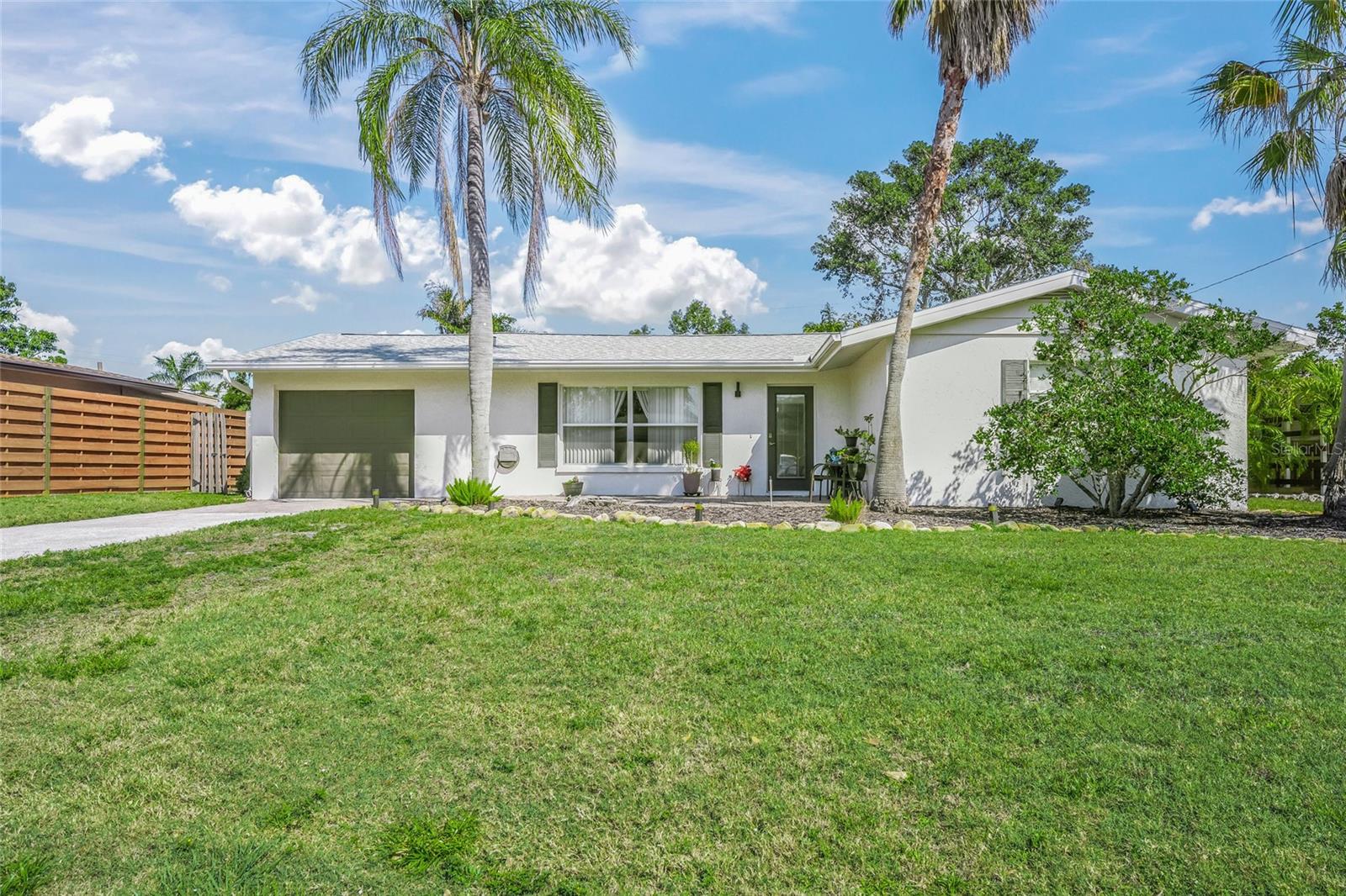 2427 Tulip St, Sarasota, FL 34239