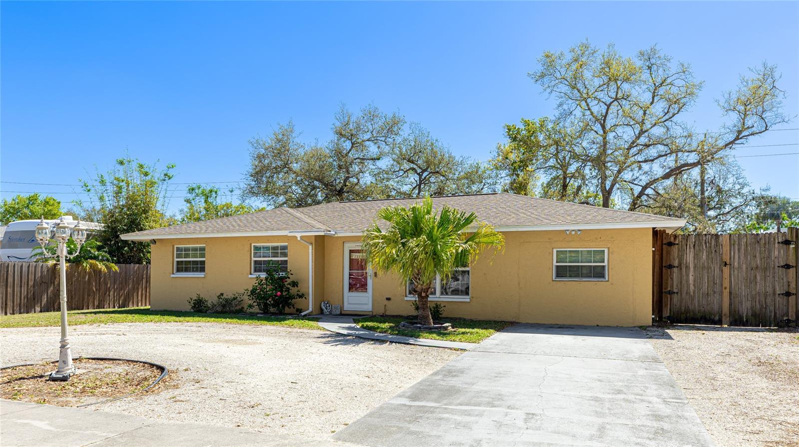 5562 Hayden Blvd, Sarasota, FL 34232