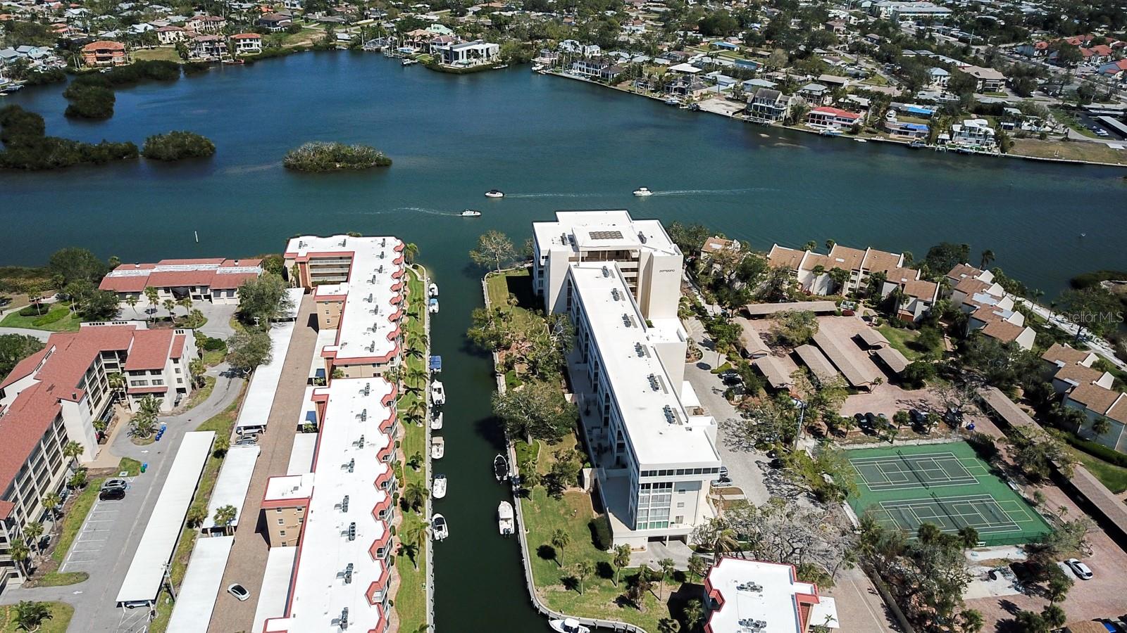 1250 N Portofino Dr #201, Sarasota, FL 34242