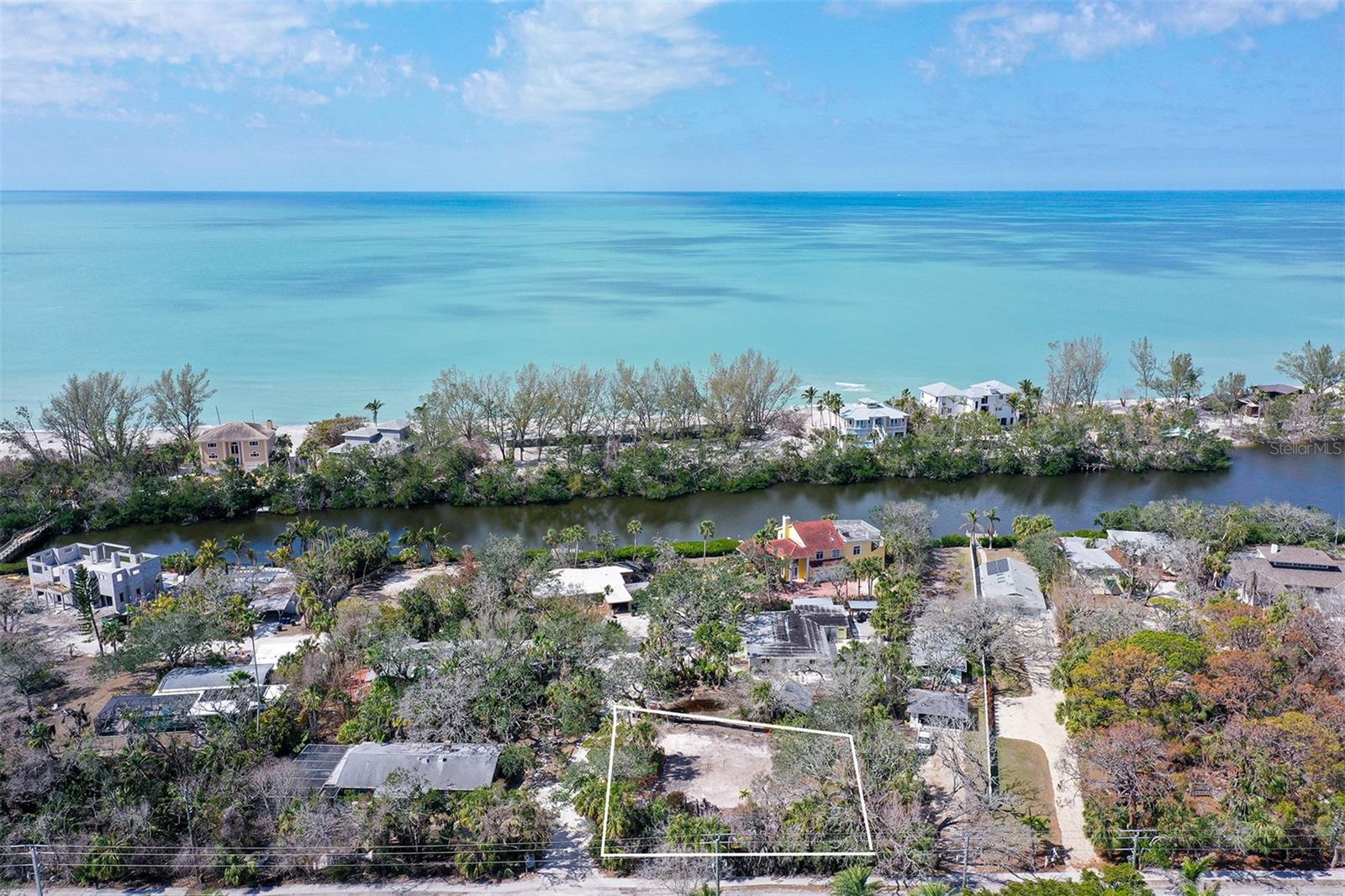 8504 Heron Lagoon Cir, Sarasota, FL 34242