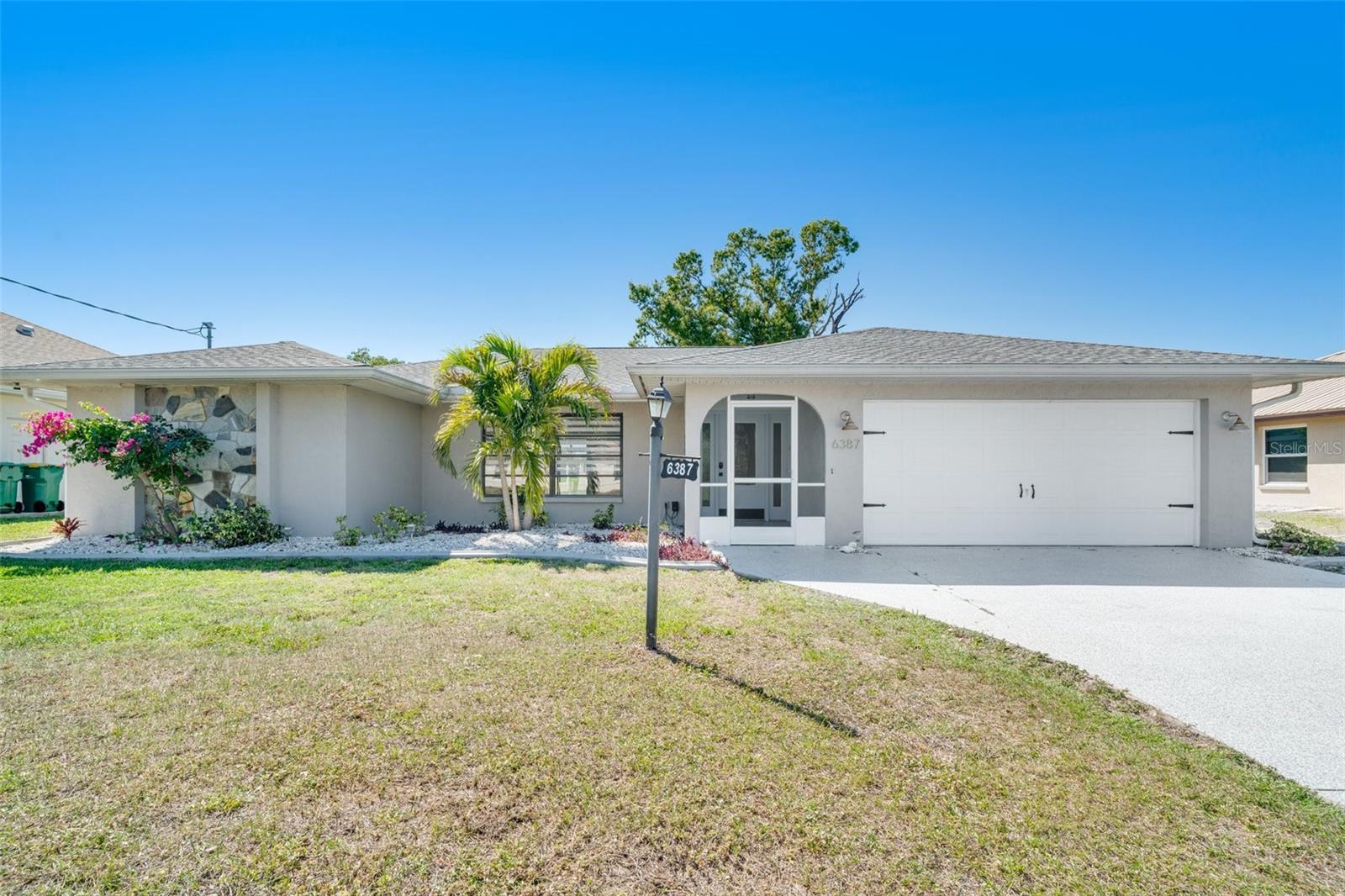 6387 Shalimar St, Port Charlotte, FL 33981