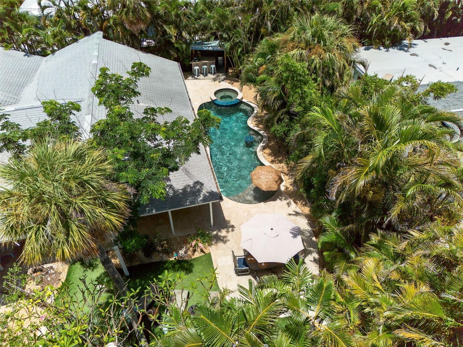 402 71st St, Holmes Beach, FL 34217
