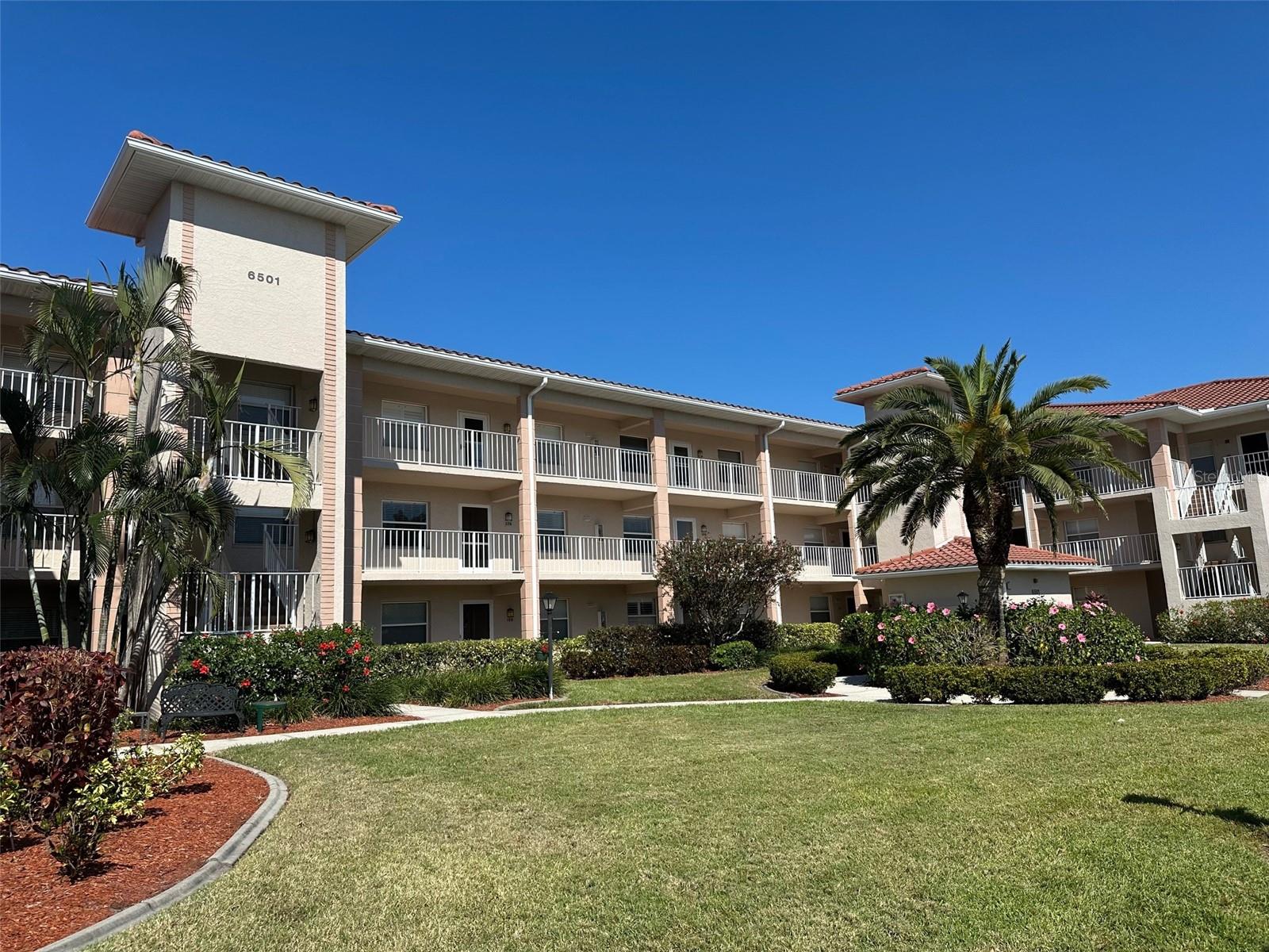 6501 Stone River Rd #209, Bradenton, FL 34203