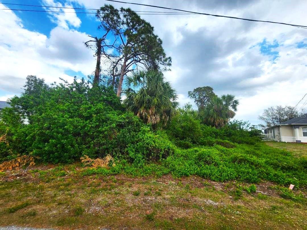 Prosch Cir, North Port, FL 34288