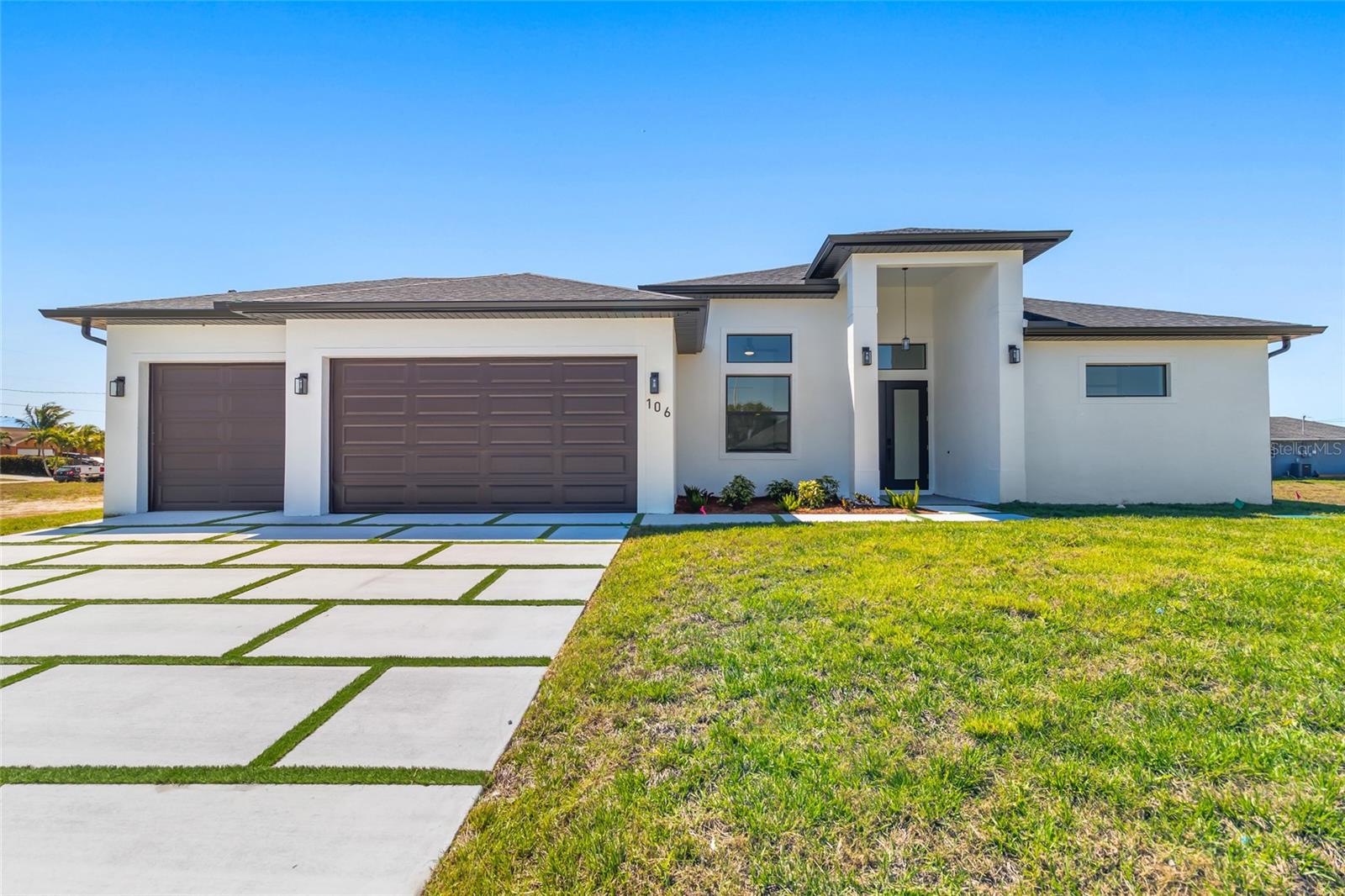 106 Ne 23rd St, Cape Coral, FL 33909
