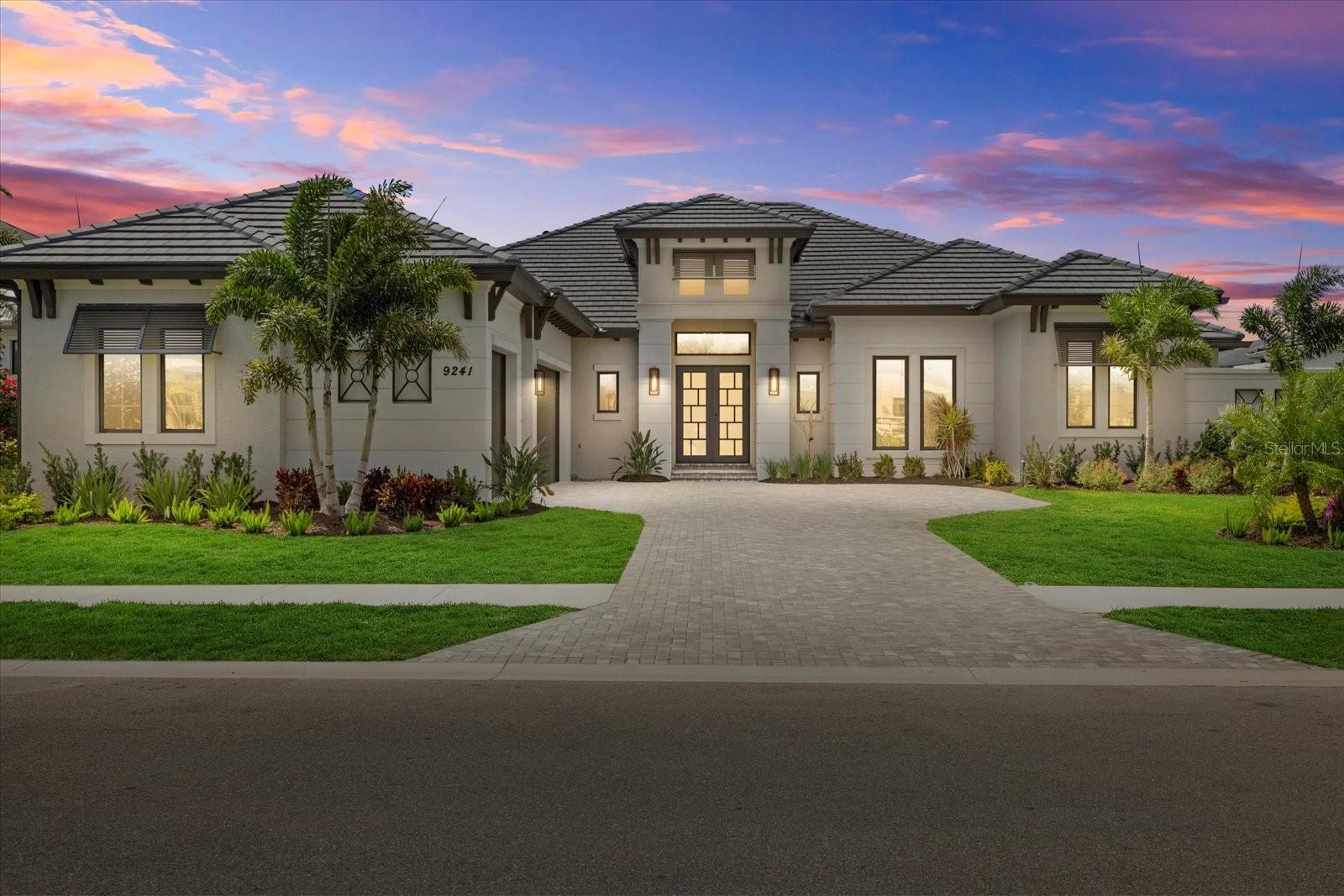 9241 Starry Night Ave, Sarasota, FL 34241