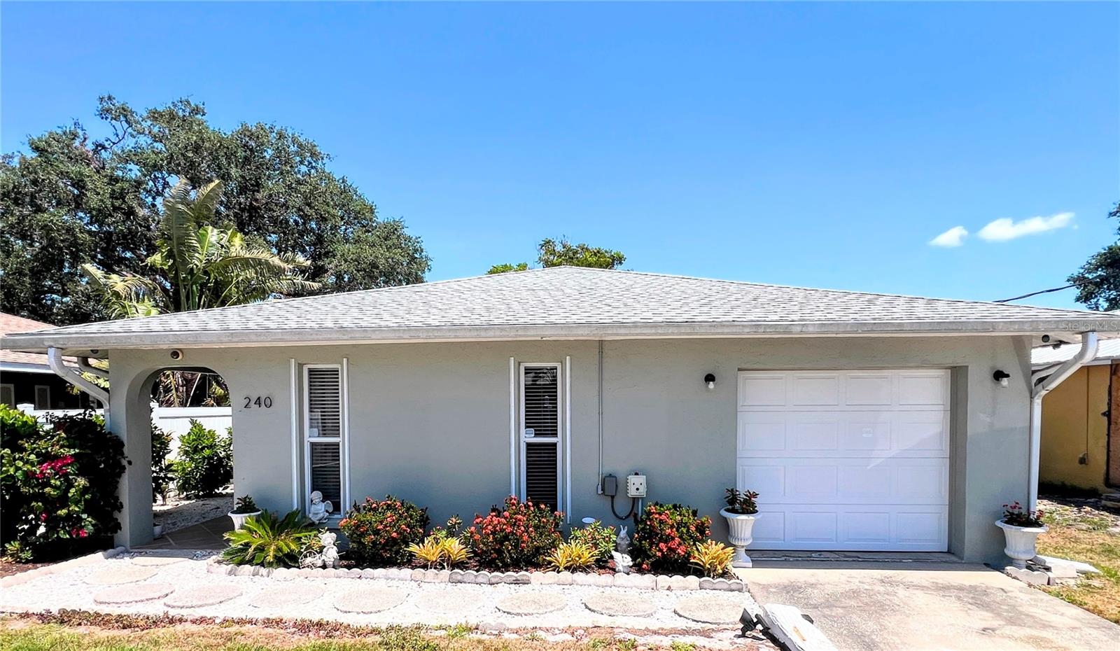 240 Patterson Ave, Osprey, FL 34229