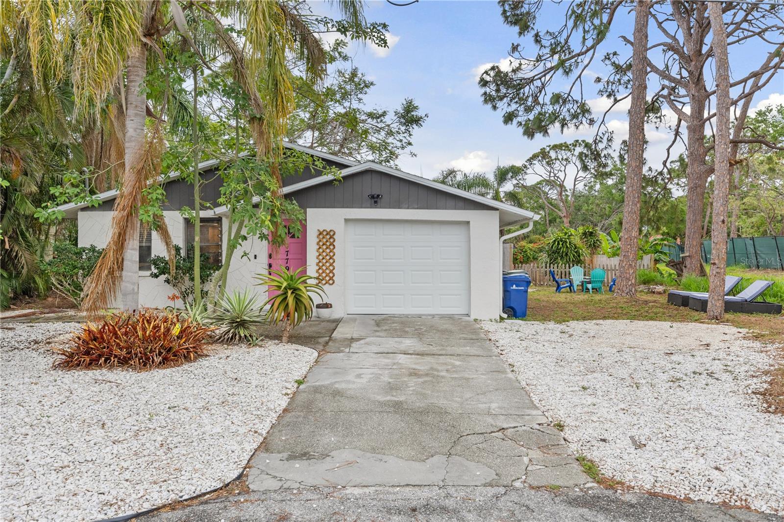 7795 Wright Ave, Sarasota, FL 34231