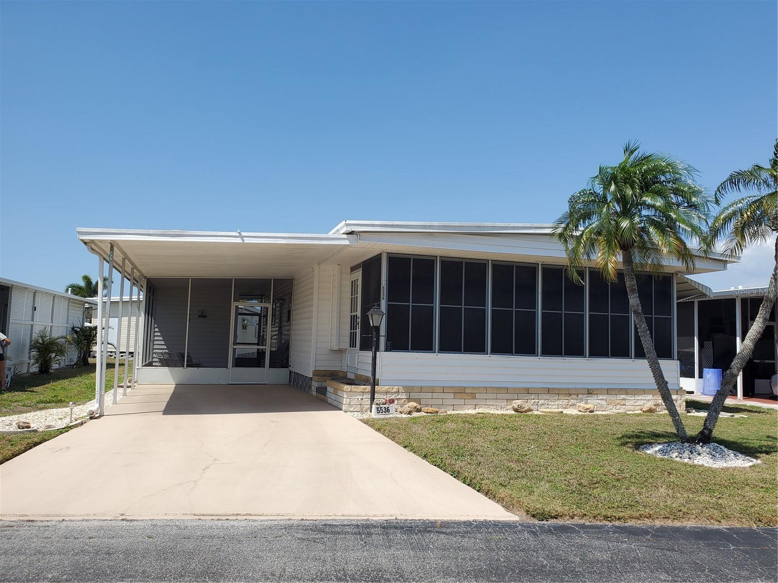5536 Denmark Dr, Bradenton, FL 34207