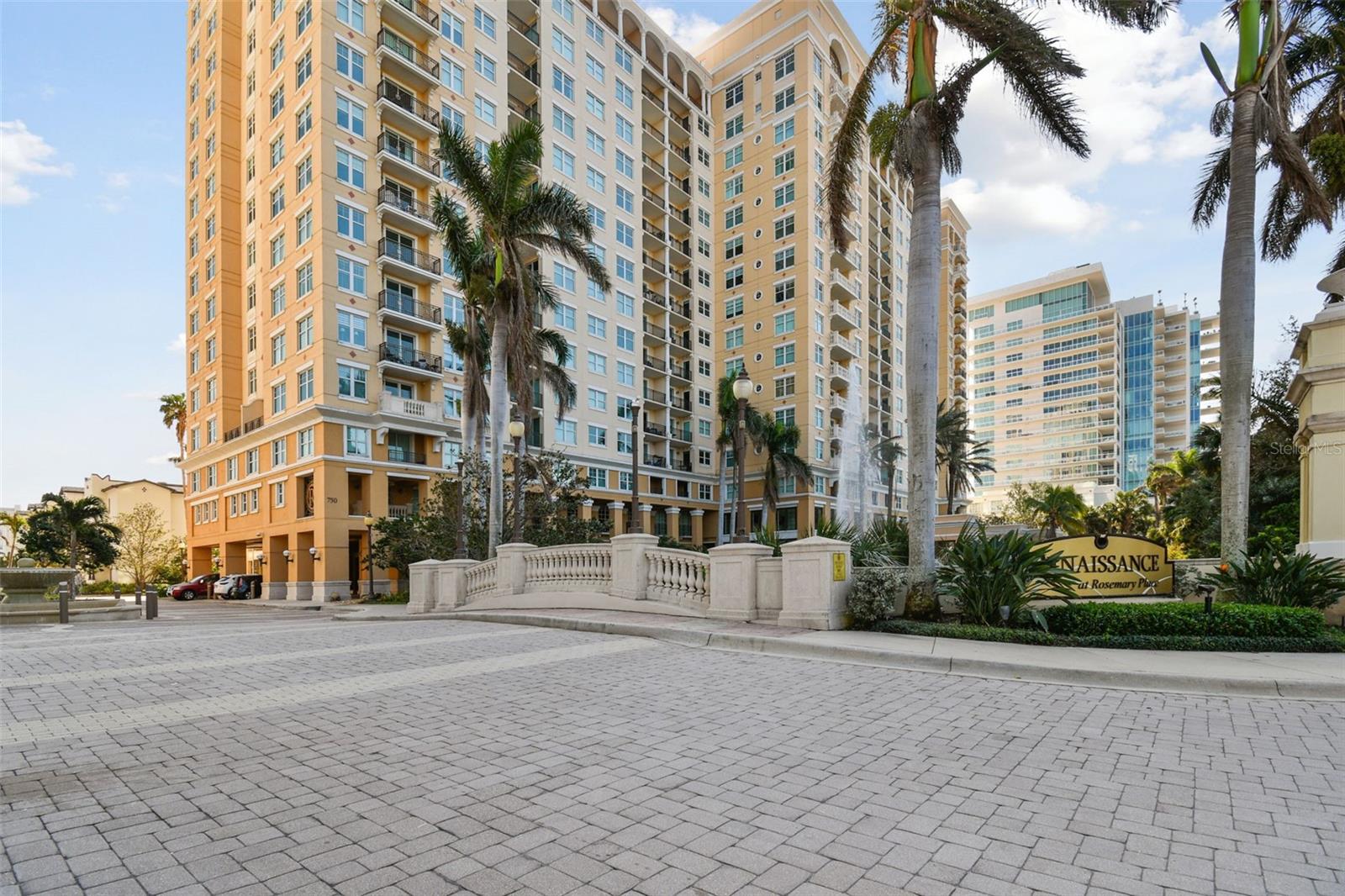 750 N Tamiami Trl #1203, Sarasota, FL 34236