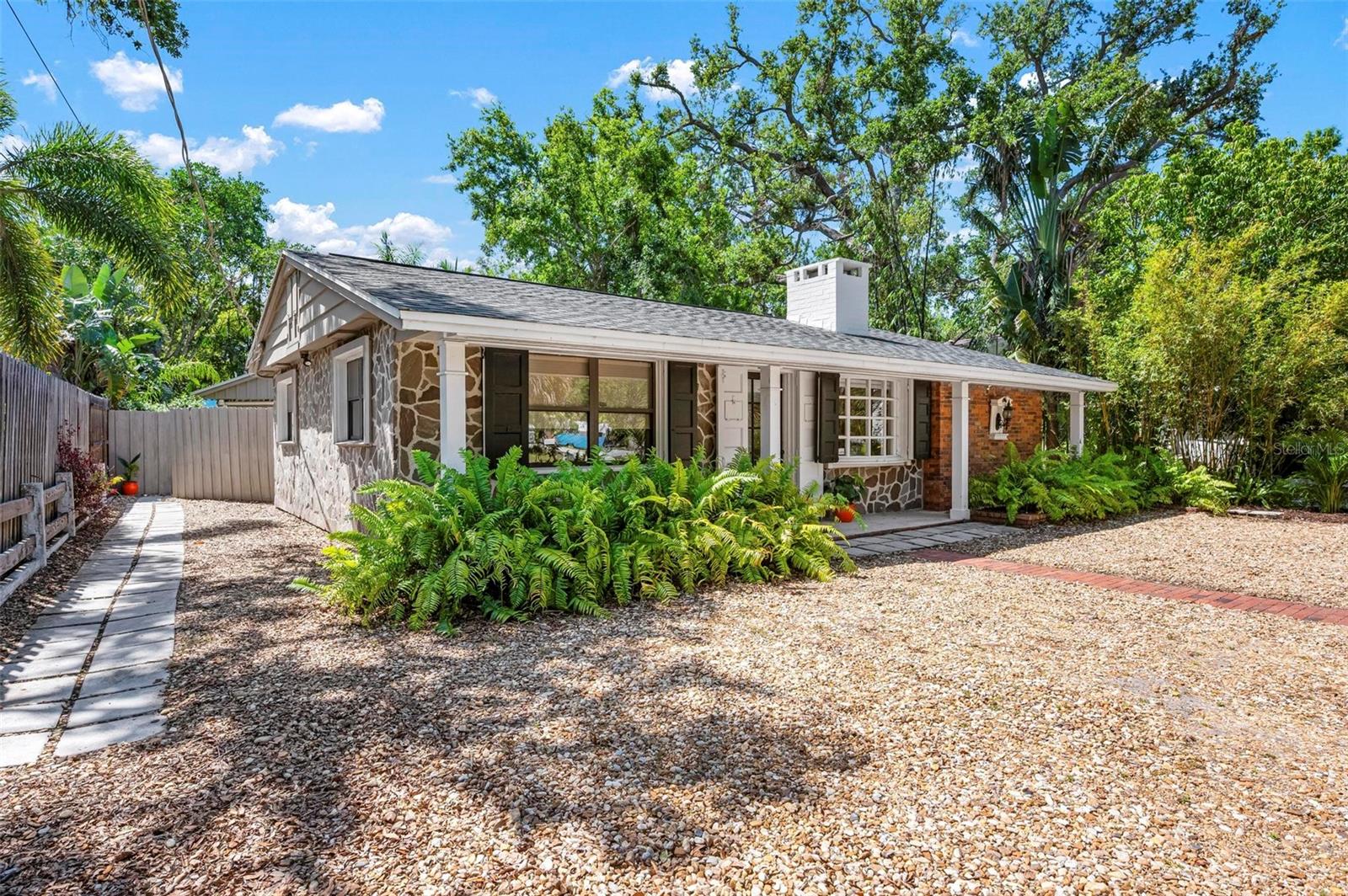 528 45th St, Sarasota, FL 34234