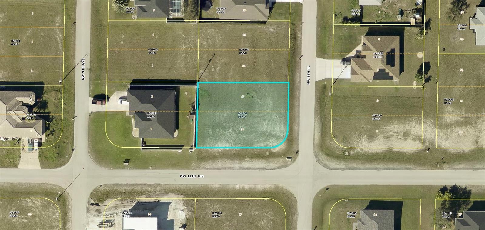 1112 Nw 8th Pl, Cape Coral, FL 33993
