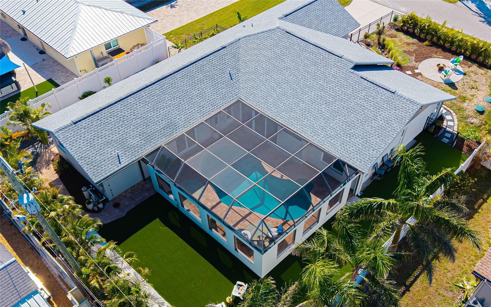 1724 Cheyenne St, Sarasota, FL 34231