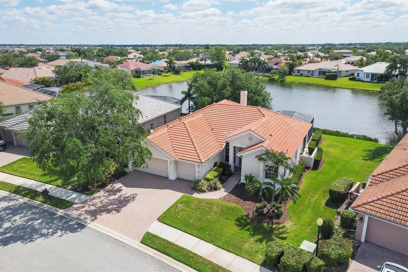 2931 Bravura Lake Dr, Sarasota, FL 34240