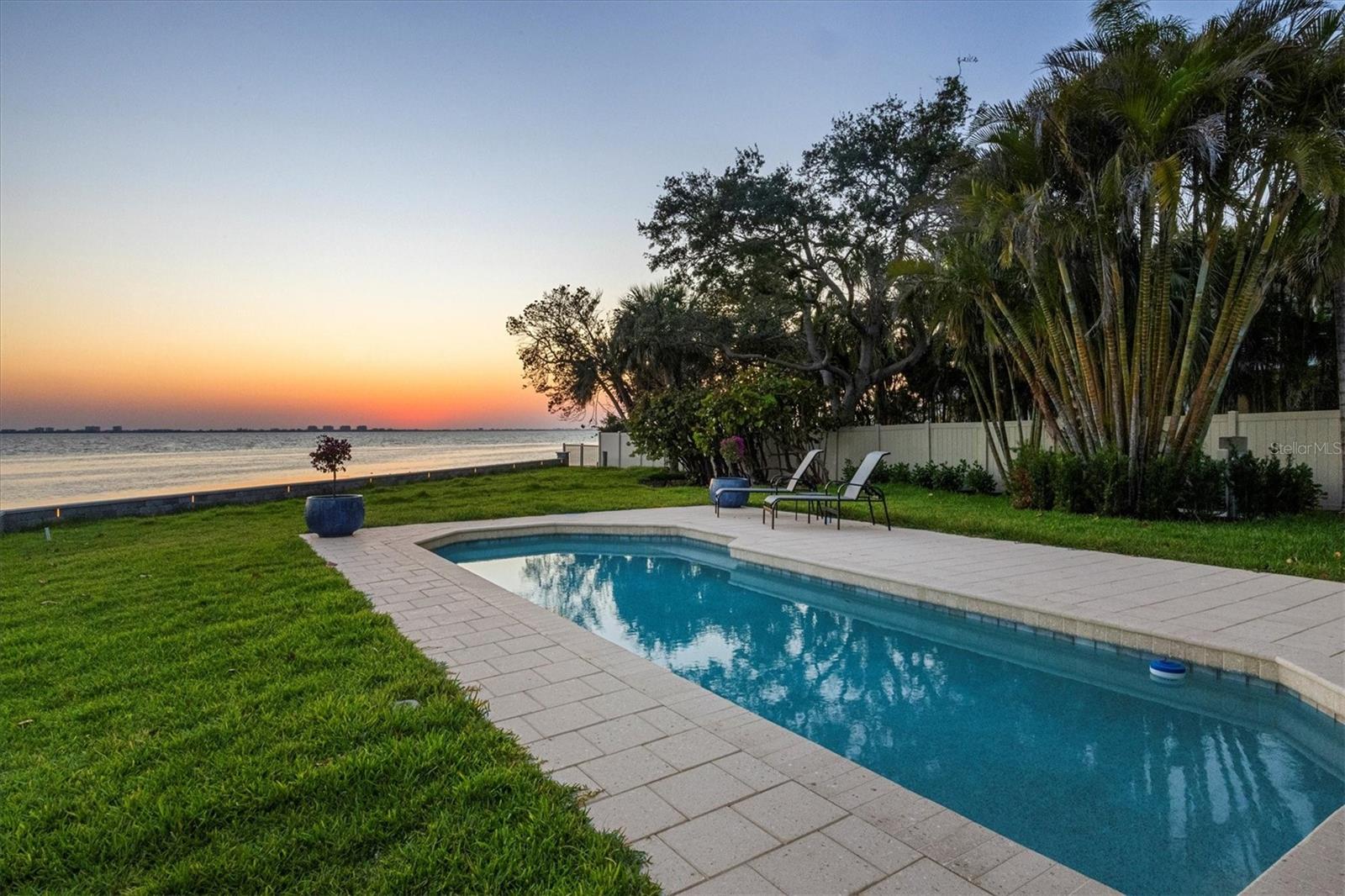 3931 Bay Shore Rd, Sarasota, FL 34234