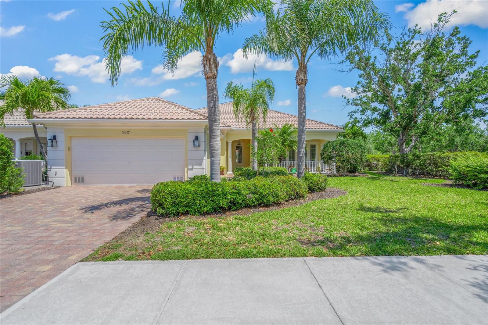 5821 Valente Pl, Sarasota, FL 34238