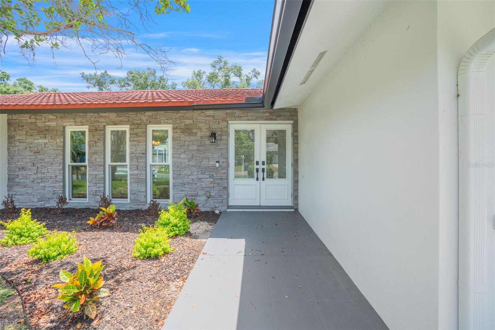 3209 Riviera Dr, Sarasota, FL 34232