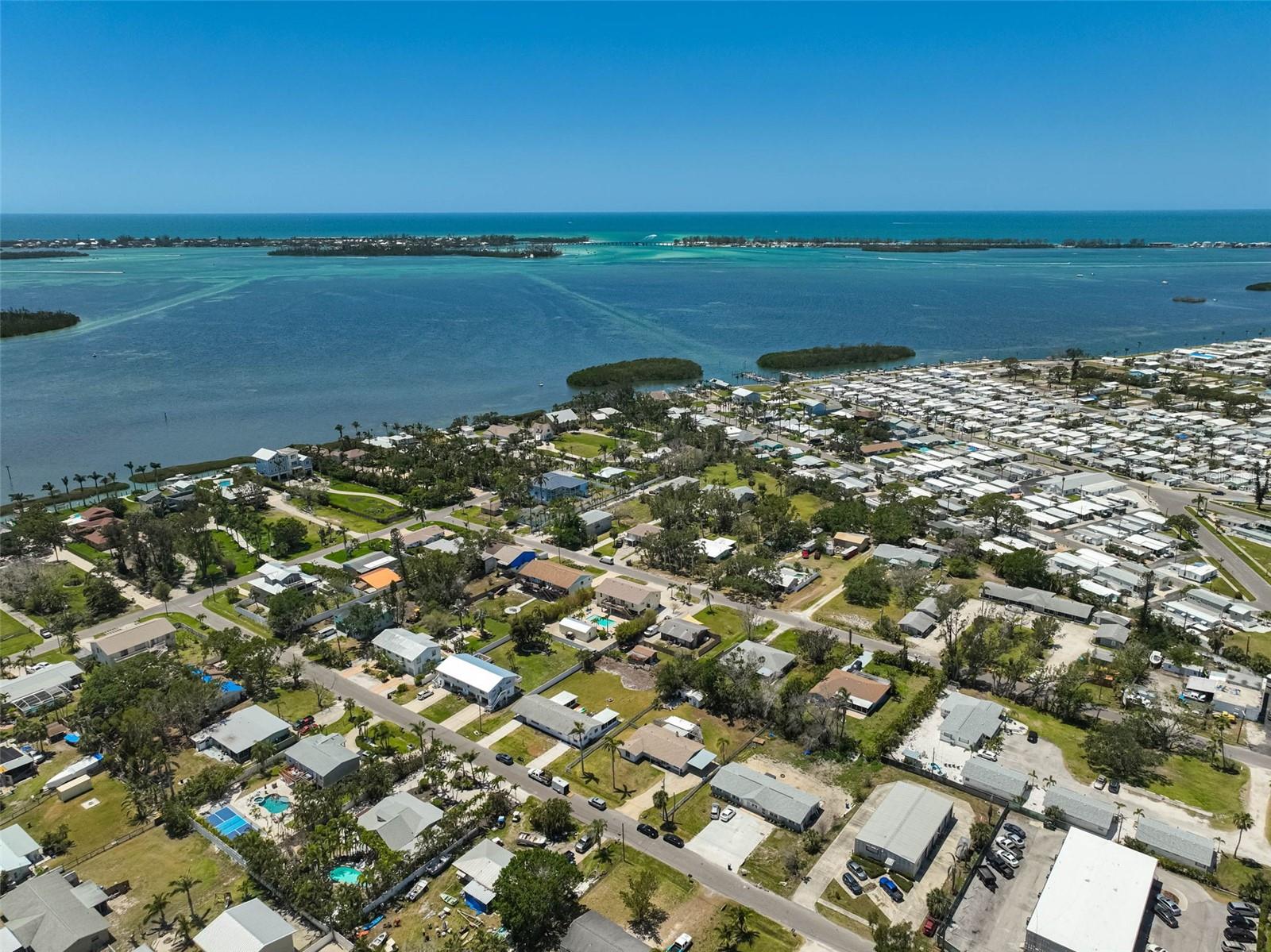 4420 101st St W, Bradenton, FL 34210