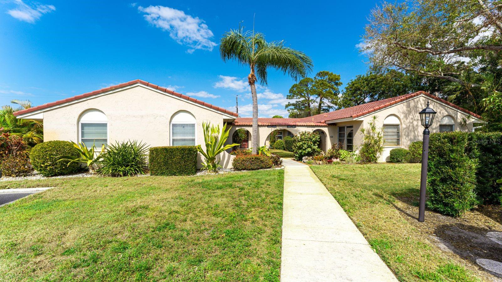 2259 Pueblo Ln #V38, Sarasota, FL 34231