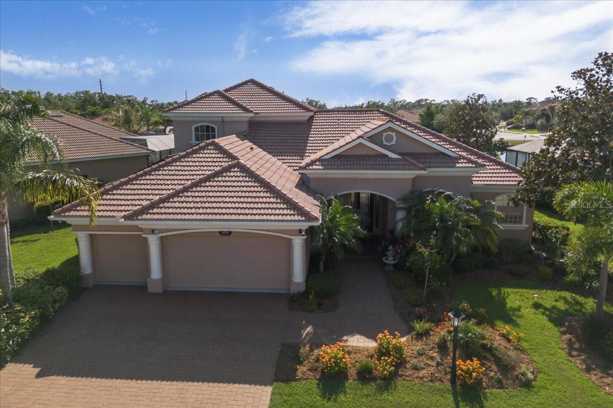 6951 Scrub Jay Dr, Sarasota, FL 34241